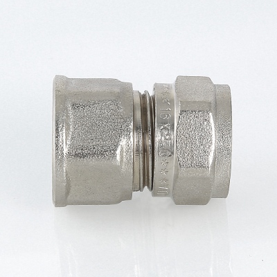 Соединитель с вн. рез. 16*1/2 (Металлопластик) (302) обжимной