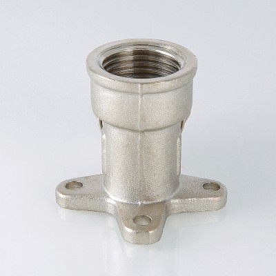 Угольник с креплением 16*1/2 (Металлопластик)