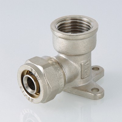 Угольник с креплением 16*1/2 (Металлопластик)