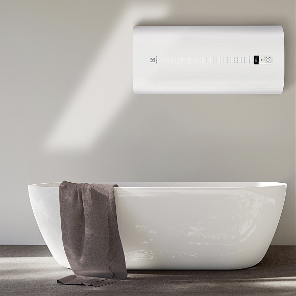 Водонагреватель Electrolux EWH 30 Centurio IQ 3 .0